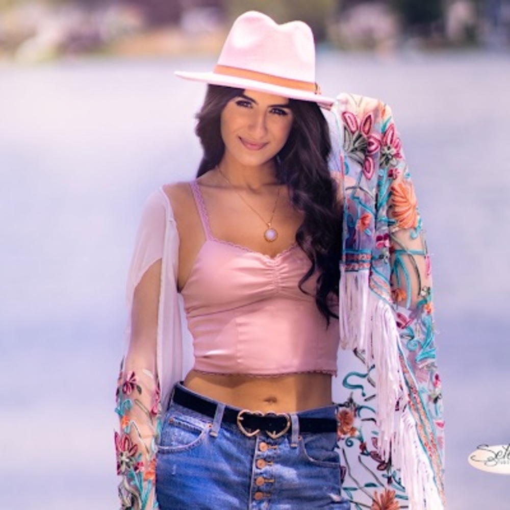 Meet your Posher, Samantha